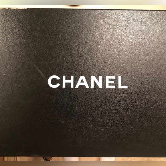 Chanel Leather Cap-Toe Pump with Box Size 8 or IT 38 - Picture 6 of 8